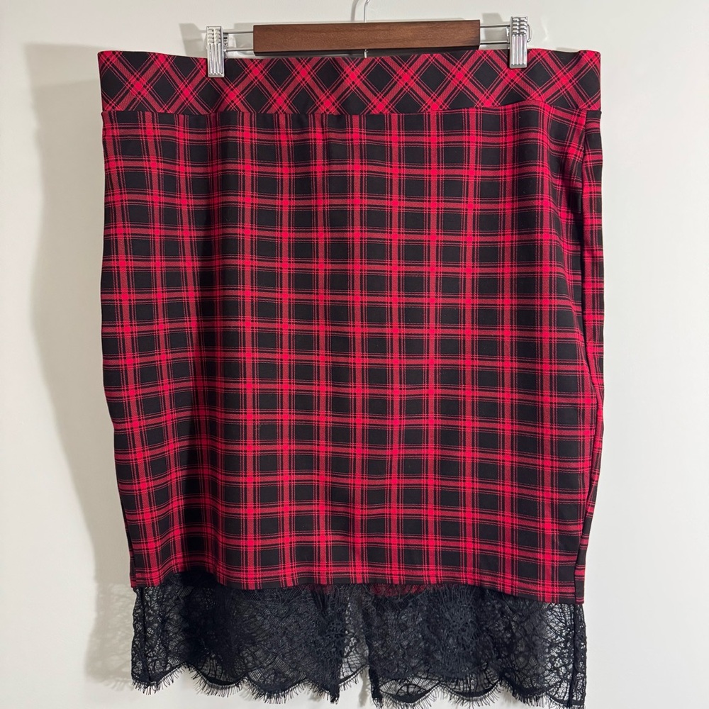 Torrid Plaid Red and Black Lace Trim Skirt Size 3X